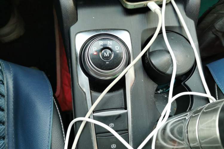 Used Ford Focus 2020 Sedan EcoBoost 180 Automatic Trend Edition Gear Lever