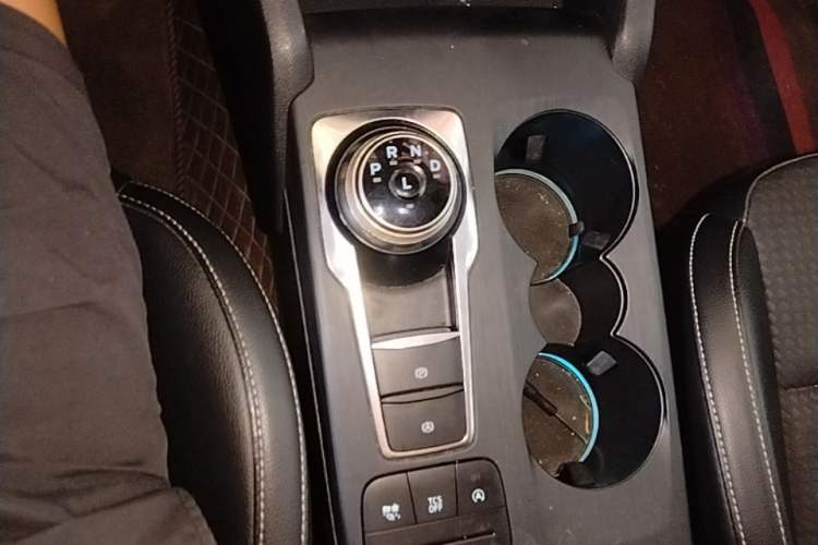 Used Ford Focus 2020 Sedan EcoBoost 180 Automatic Trend Edition Gear Lever