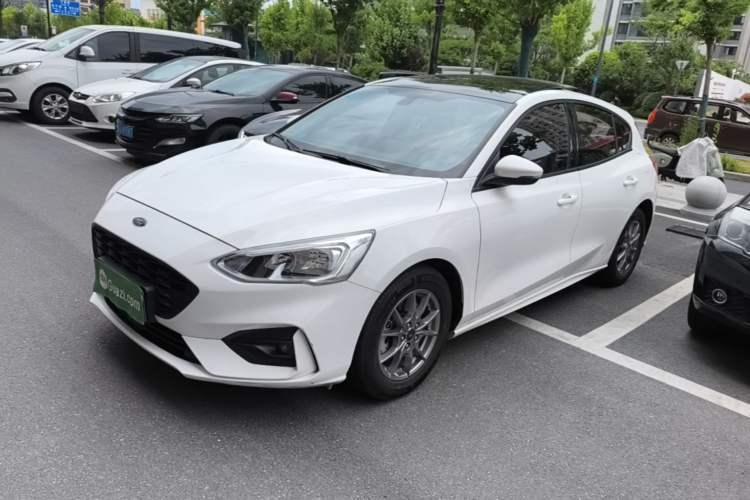 Used Ford Focus 2020 Hatchback EcoBoost 180 Automatic Trend Edition Guazi used car, China used car export, Used car for sale, Used cars, Cheapest cars for sale