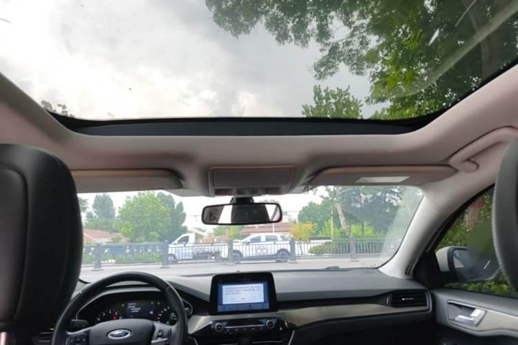 Used Ford Focus 2020 Sedan EcoBoost 180 Automatic Trend Edition Headliner