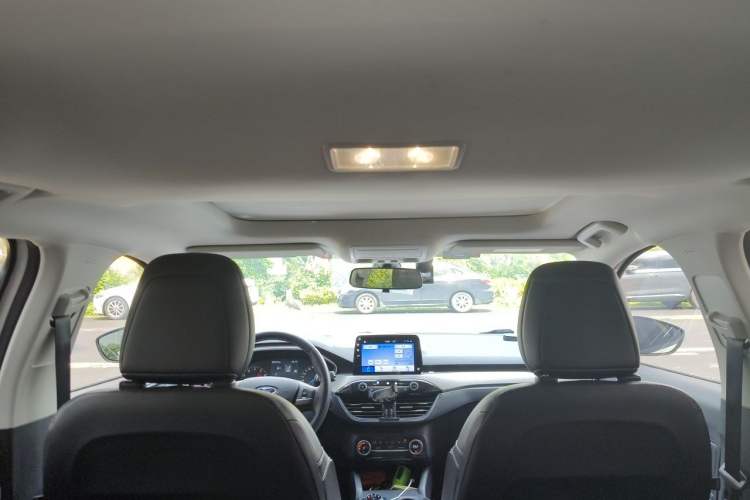 Used Ford Focus 2020 Hatchback EcoBoost 180 Automatic Trend Edition Headliner