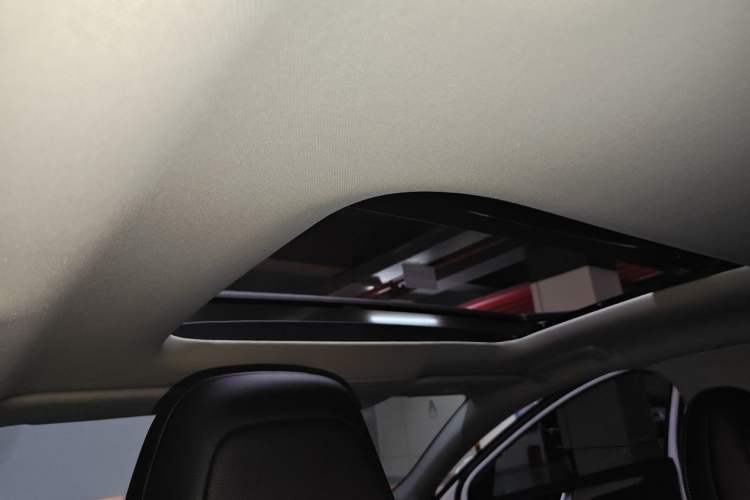 Used Ford Focus 2020 Hatchback EcoBoost 180 Automatic Trend Edition Headliner