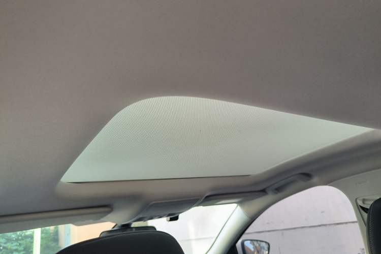 Used Ford Focus 2020 Sedan EcoBoost 180 Automatic Trend Edition Headliner