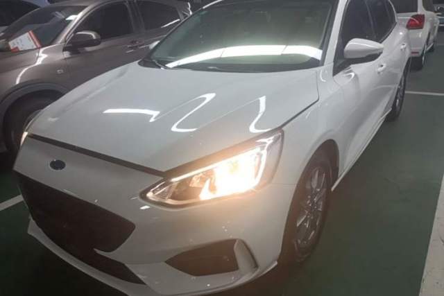 Ford Focus 2020 Hatchback 1.5L Automatic Sharp Edition с пробегом