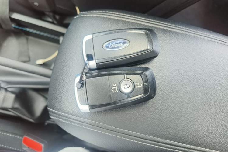 Used Ford Focus 2020 Hatchback 1.5L Automatic Sharp Edition Interior 1