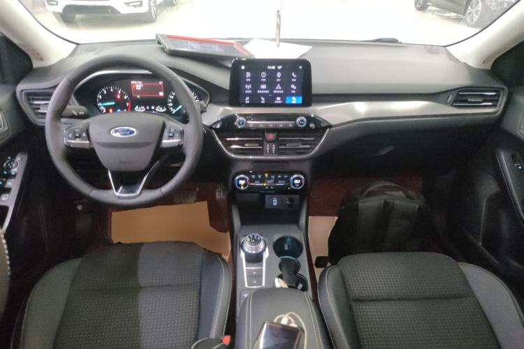 Used Ford Focus 2020 Hatchback EcoBoost 180 Automatic Trend Edition Interior 2