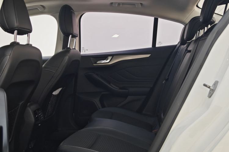 Used Ford Focus 2020 Sedan EcoBoost 180 Automatic Trend Edition Interior 3
