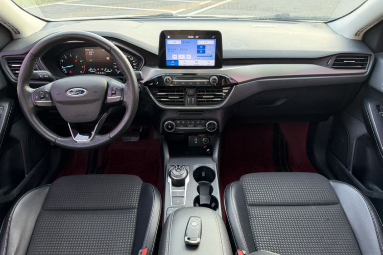 Used Ford Focus 2020 Sedan EcoBoost 180 Automatic Trend Edition Interior 3
