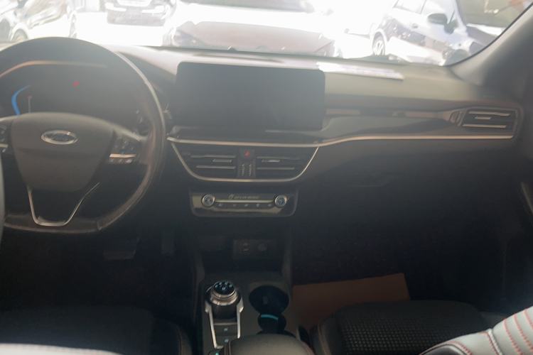 Used Ford Focus 2020 Hatchback EcoBoost 180 Automatic ST Line Interior 3