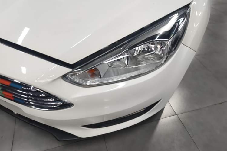 Used Ford Focus 2020 Hatchback Classic 1.5L Automatic Trendy Model Left Front Headlight