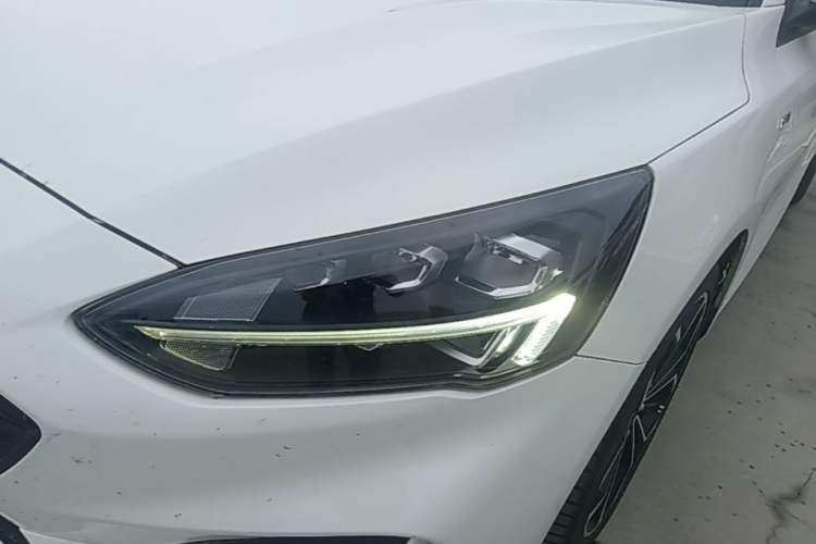 Used Ford Focus 2020 Sedan EcoBoost 180 Automatic ST Line Left Front Headlight