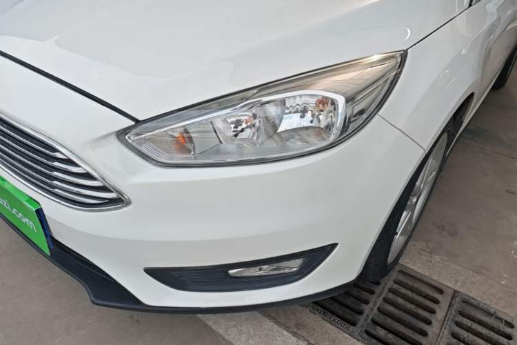 Used Ford Focus 2020 Hatchback Classic 1.5L Automatic Trendy Model Left Front Headlight