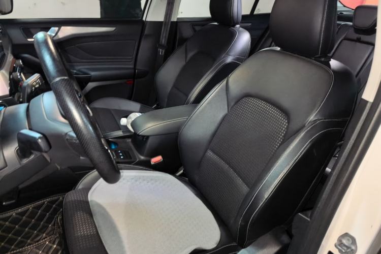 Used Ford Focus 2020 Sedan EcoBoost 180 Automatic Trend Edition Left Front Seat