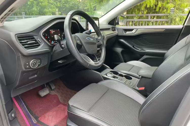 Used Ford Focus 2020 Sedan EcoBoost 180 Automatic Trend Edition Left Front Seat