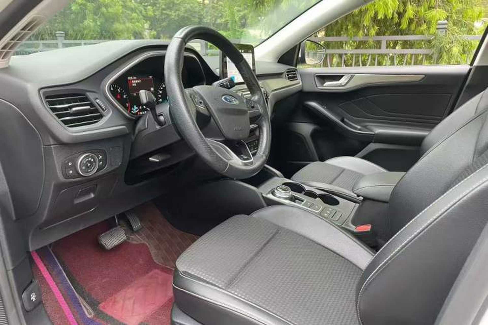 Used Ford Focus 2020 Sedan EcoBoost 180 Automatic Trend Edition Left Front Seat