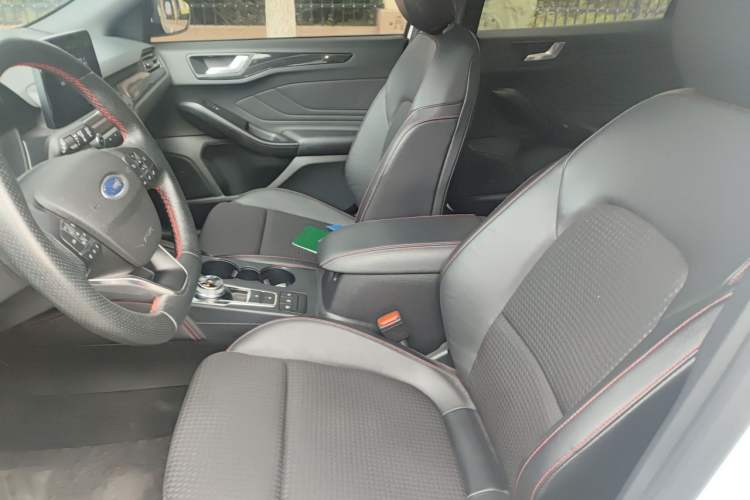 Used Ford Focus 2020 Hatchback EcoBoost 180 Automatic ST Line Left Front Seat