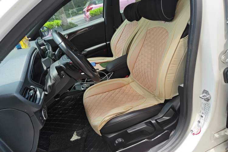 Used Ford Focus 2020 Sedan EcoBoost 180 Automatic ST Line Left Front Seat