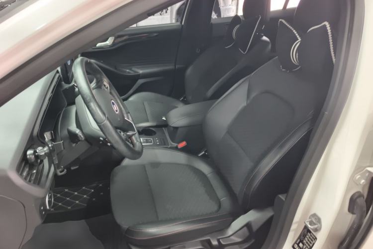 Used Ford Focus 2020 Sedan EcoBoost 180 Automatic Titanium Edition Left Front Seat