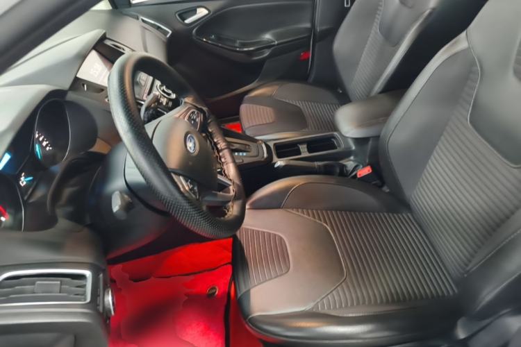 Used Ford Focus 2020 Hatchback Classic 1.5L Automatic Trendy Model Left Front Seat