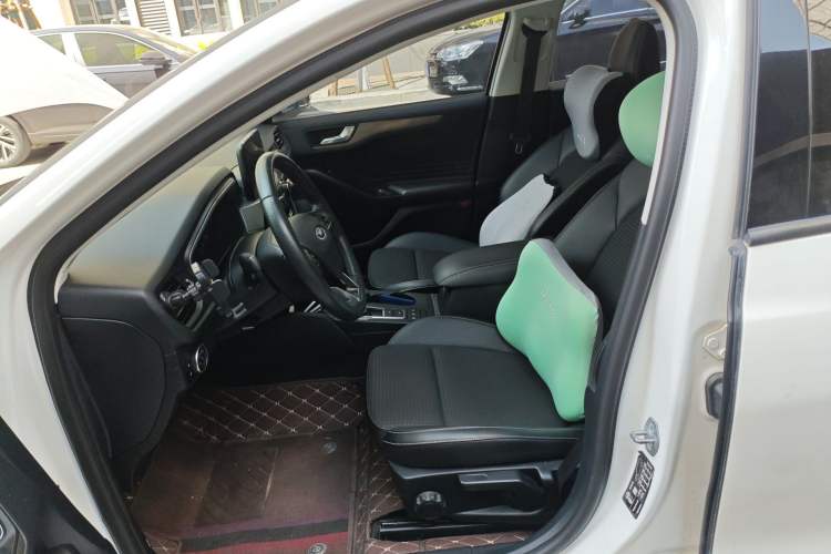Used Ford Focus 2020 Hatchback EcoBoost 180 Automatic Trend Edition Left Front Seat