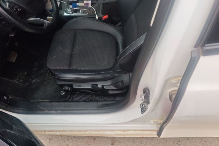 Used Ford Focus 2020 Sedan EcoBoost 180 Automatic Trend Edition Left Front Seat