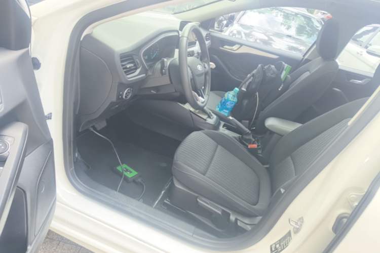 Used Ford Focus 2020 Hatchback 1.5L Automatic Sharp Edition Left Front Seat