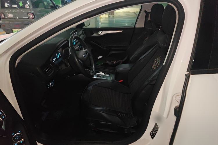 Used Ford Focus 2020 Hatchback EcoBoost 180 Automatic Trend Edition Left Front Seat