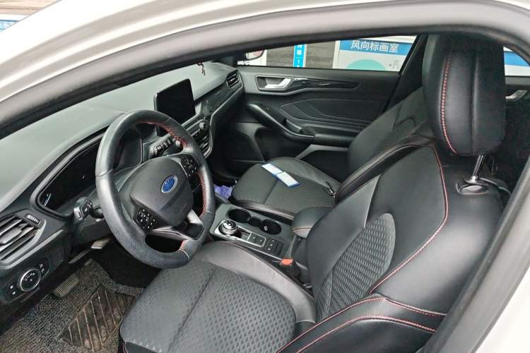 Used Ford Focus 2020 Hatchback EcoBoost 180 Automatic ST Line Left Front Seat