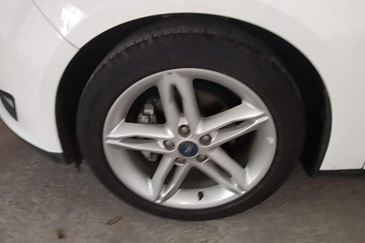Used Ford Focus 2020 Hatchback Classic 1.5L Automatic Trendy Model Left Front Wheel Hub