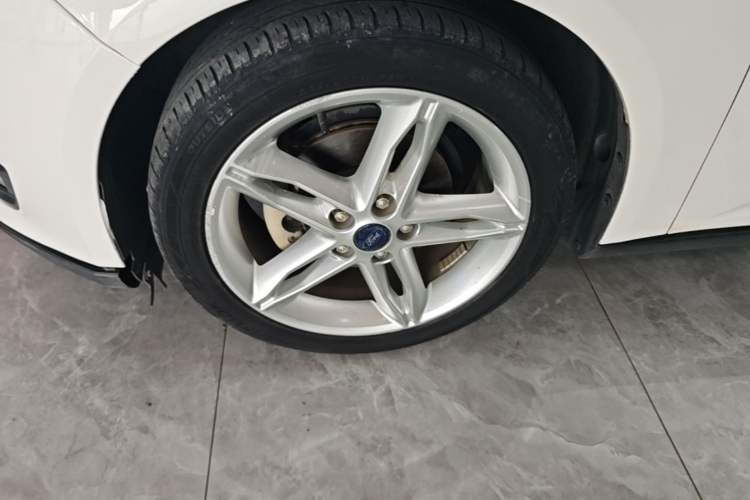 Used Ford Focus 2020 Hatchback Classic 1.5L Automatic Trendy Model Left Front Wheel Hub