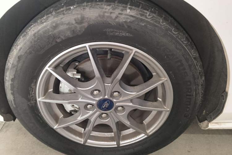 Used Ford Focus 2020 Hatchback 1.5L Automatic Sharp Edition Left Front Wheel Hub