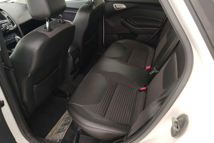 Used Ford Focus 2020 Hatchback Classic 1.5L Automatic Trendy Model Left Rear Seat