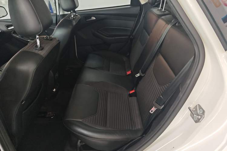Used Ford Focus 2020 Hatchback Classic 1.5L Automatic Trendy Model Left Rear Seat