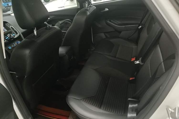 Used Ford Focus 2020 Hatchback Classic 1.5L Automatic Trendy Model Left Rear Seat