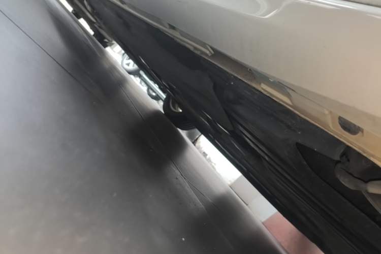 Used Ford Focus 2020 Sedan EcoBoost 180 Automatic Trend Edition Left Side Sill