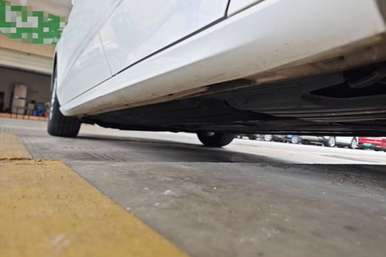 Used Ford Focus 2020 Sedan EcoBoost 180 Automatic Trend Edition Left Side Sill