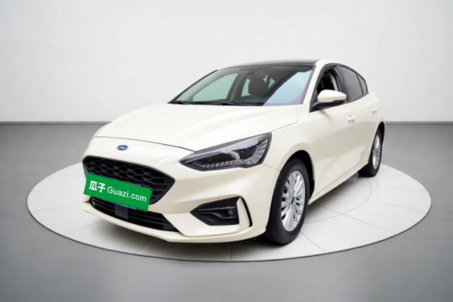 Ojetý Ford Focus 2020 Sedan EcoBoost 180 Automatic Trend Edition