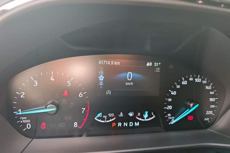 Used Ford Focus 2020 Hatchback EcoBoost 180 Automatic ST Line Odometer Close Up