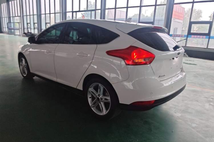 Used Ford Focus 2020 Hatchback Classic 1.5L Automatic Trendy Model Rear Left 45 Deg