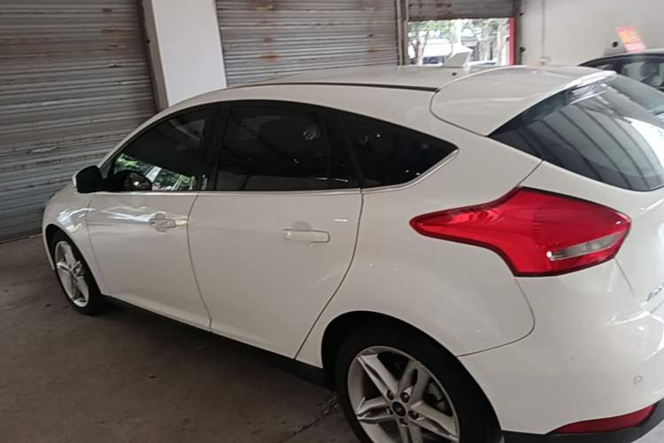 Used Ford Focus 2020 Hatchback Classic 1.5L Automatic Trendy Model Rear Left 45 Deg