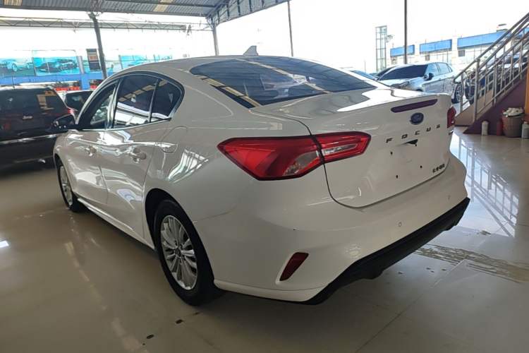 Used Ford Focus 2020 Sedan EcoBoost 180 Automatic Trend Edition Rear Left 45 Deg