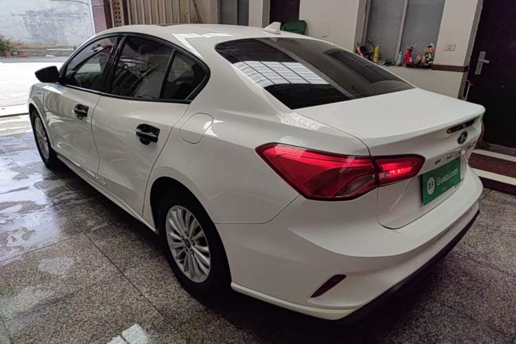 Used Ford Focus 2020 Sedan EcoBoost 180 Automatic Trend Edition Rear Left 45 Deg