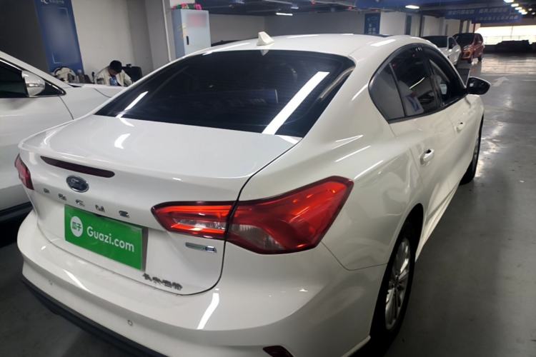 Used Ford Focus 2020 Sedan EcoBoost 180 Automatic Trend Edition Rear Right 45 Deg