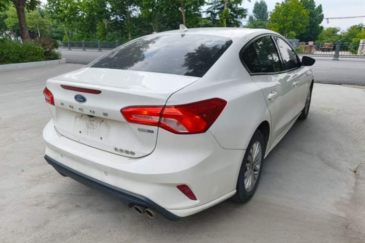 Used Ford Focus 2020 Sedan EcoBoost 180 Automatic Trend Edition Rear Right 45 Deg