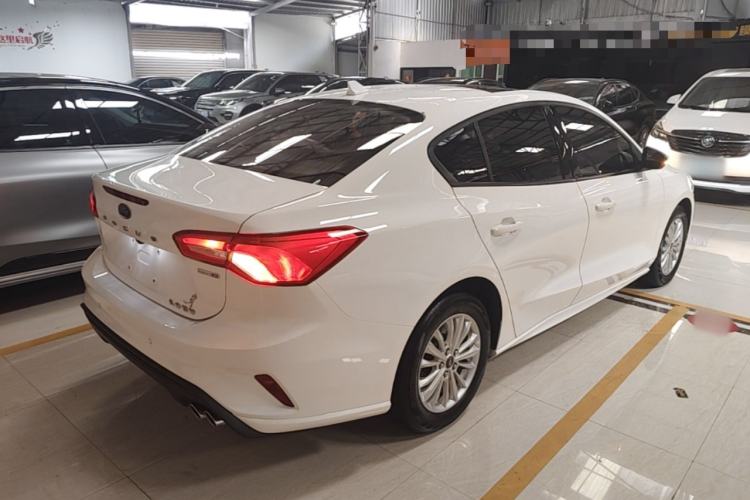 Used Ford Focus 2020 Sedan EcoBoost 180 Automatic Trend Edition Rear Right 45 Deg