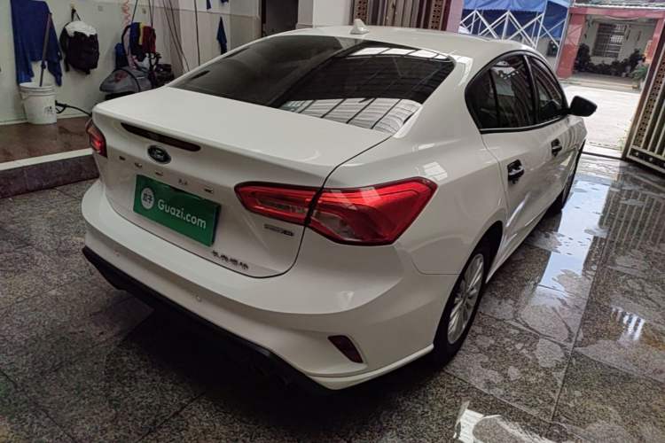 Used Ford Focus 2020 Sedan EcoBoost 180 Automatic Trend Edition Rear Right 45 Deg