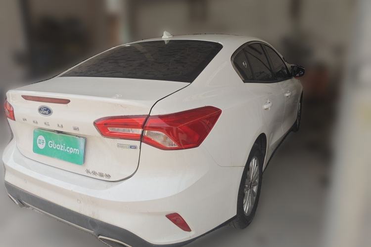 Used Ford Focus 2020 Sedan EcoBoost 180 Automatic Trend Edition Rear Right 45 Deg