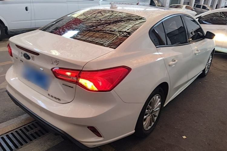 Used Ford Focus 2020 Sedan EcoBoost 180 Automatic Trend Edition Rear Right 45 Deg