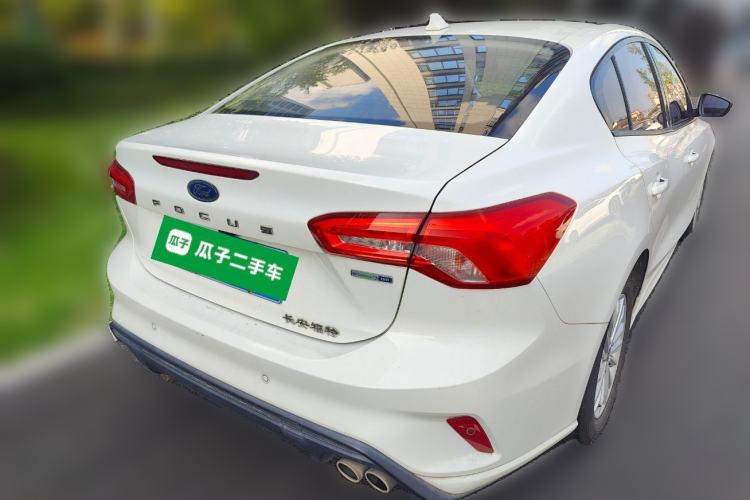 Used Ford Focus 2020 Sedan EcoBoost 180 Automatic Trend Edition Rear Right 45 Deg