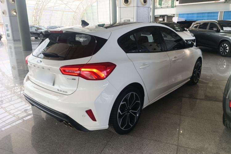 Used Ford Focus 2020 Hatchback EcoBoost 180 Automatic ST Line Rear Right 45 Deg